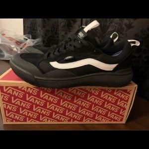 Vans ultra range black/white